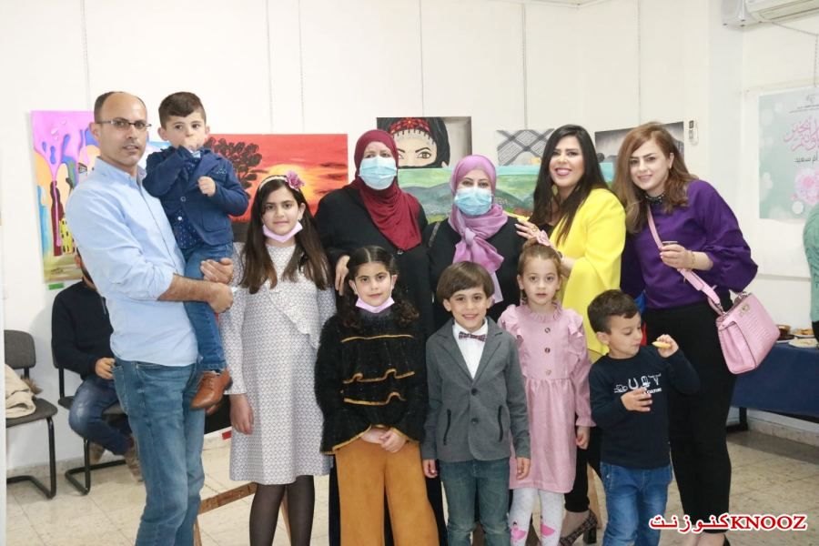 جاليري زركشي في معرض 